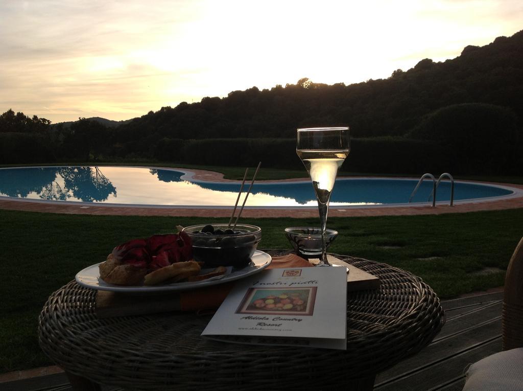 Hotel Aldiola Country Resort Sant'Antonio di Gallura Exterior photo